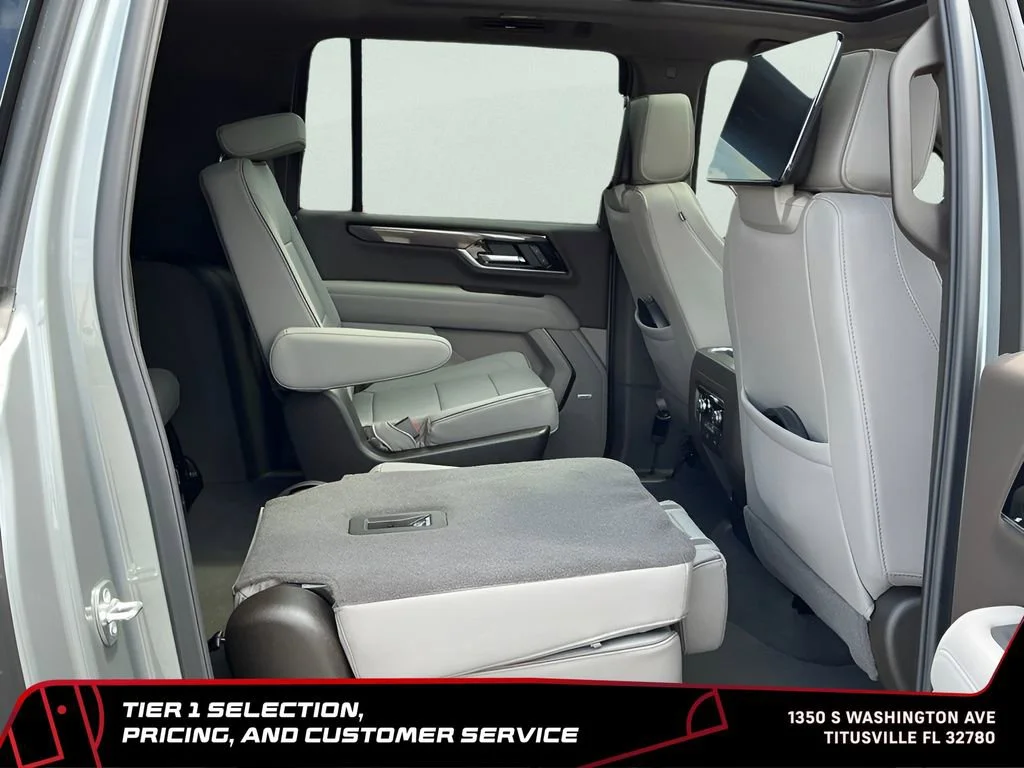 New 2026 Sterling Metallic GMC Elevation image 18