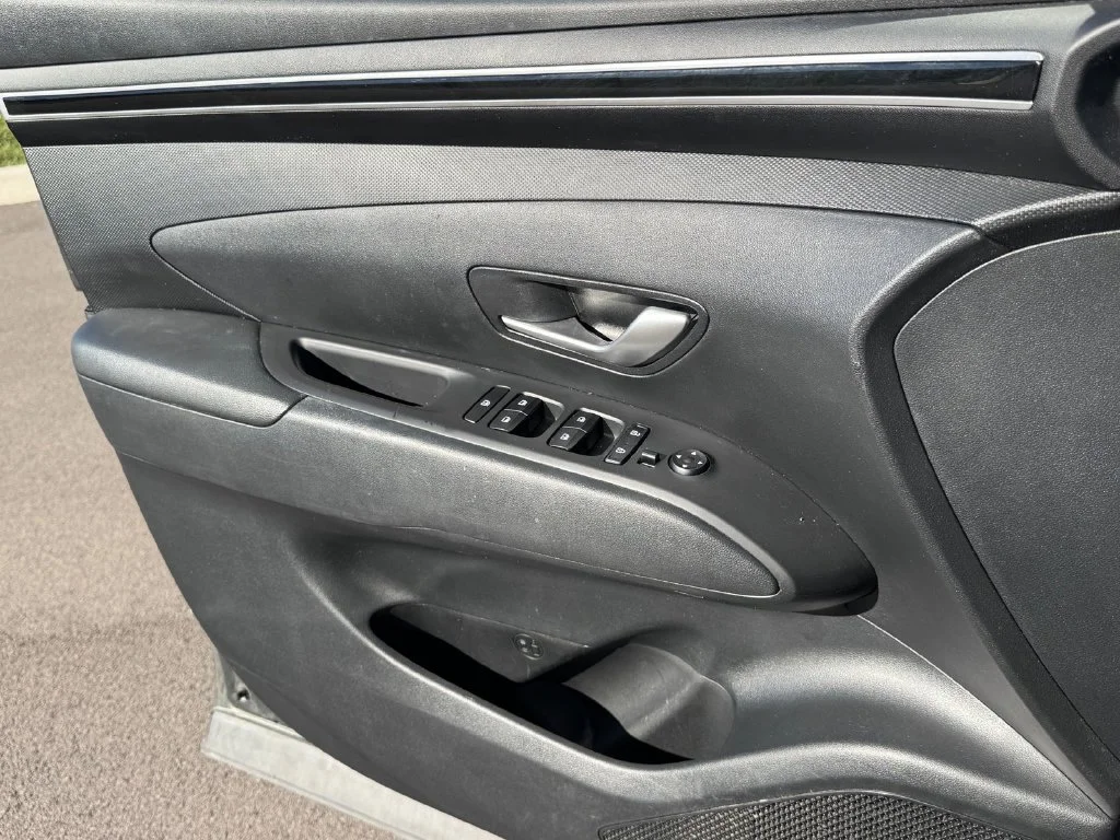 Used 2022 Gray Hyundai SEL image 29