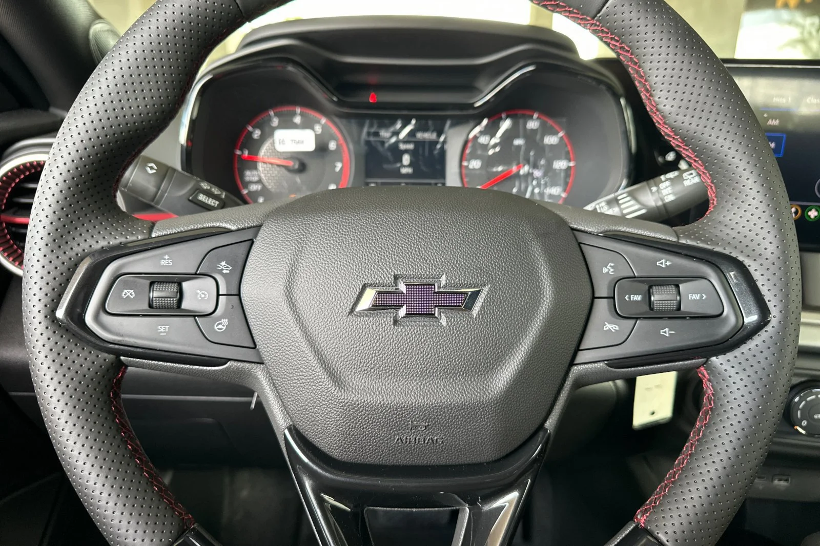 New 2026 Mosaic Black Metallic Chevrolet 1RS image 22