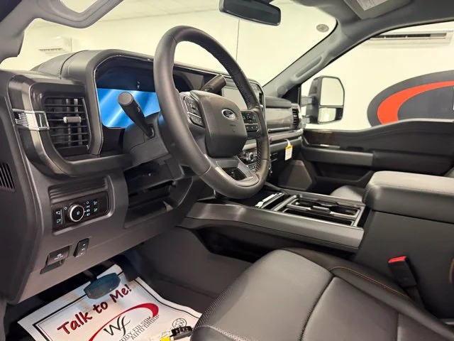 New 2026 Glacier Gray Metallic Tri-Coat Ford F-450® LARIAT® image 28