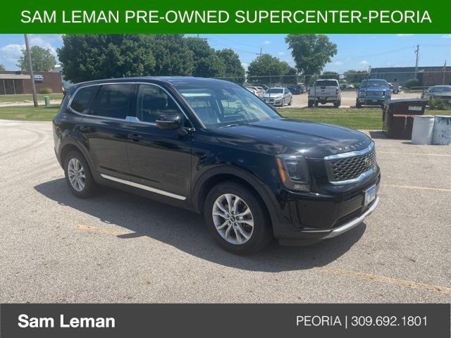 Used 2021 Black Kia LX image 3