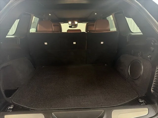 Used 2020 Diamond Black Crystal Pearlcoat Jeep Summit image 26