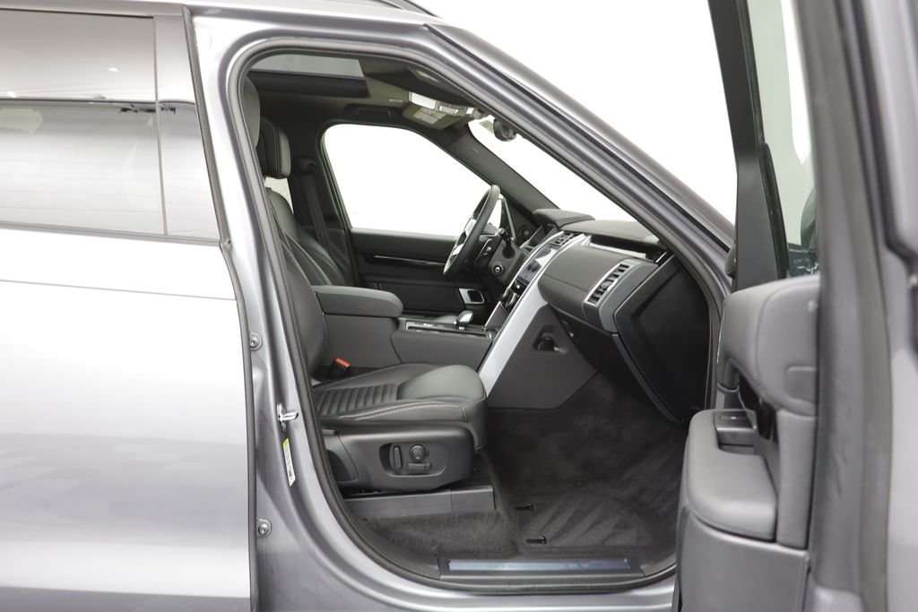 Used 2025 Gray Land Rover S image 20