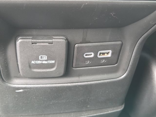 Used 2023 White Frost Tricoat GMC Denali image 18