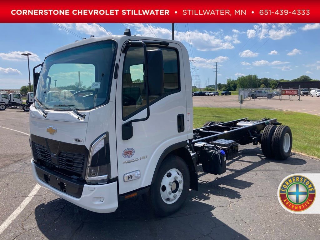 2025 Chevrolet Low Cab Forward 4500HD Diesel 150" WB Regular Cab's photo