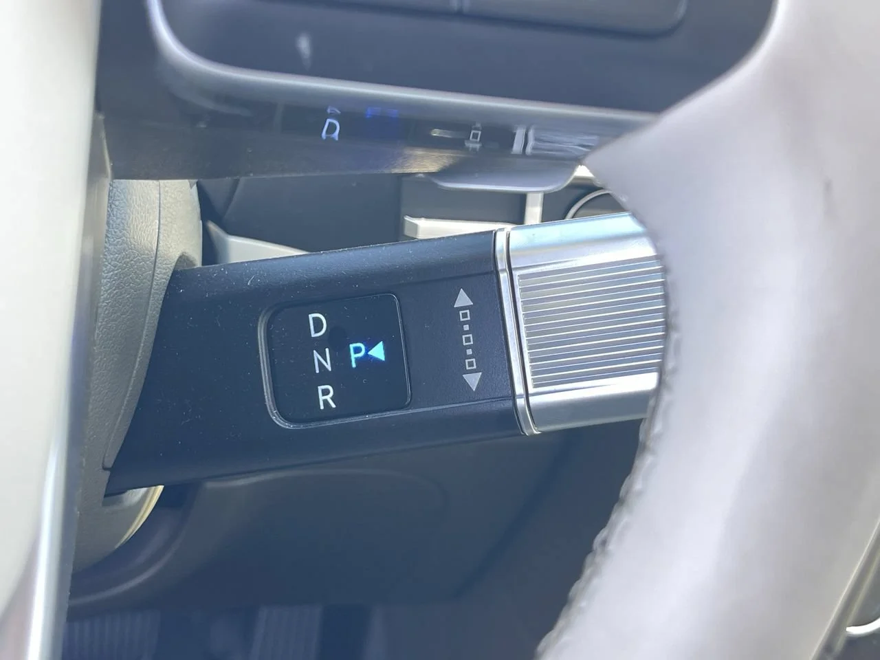 Used 2025 Phantom Black Hyundai Calligraphy image 19