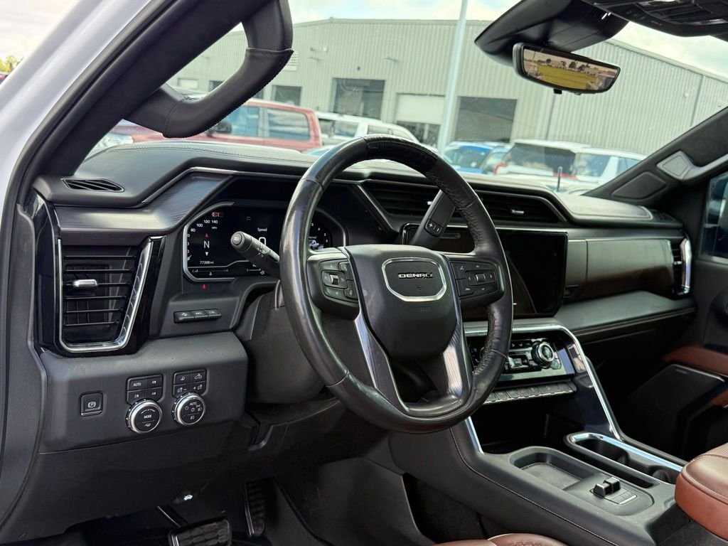 Used 2024 Summit White GMC Denali Ultimate image 4