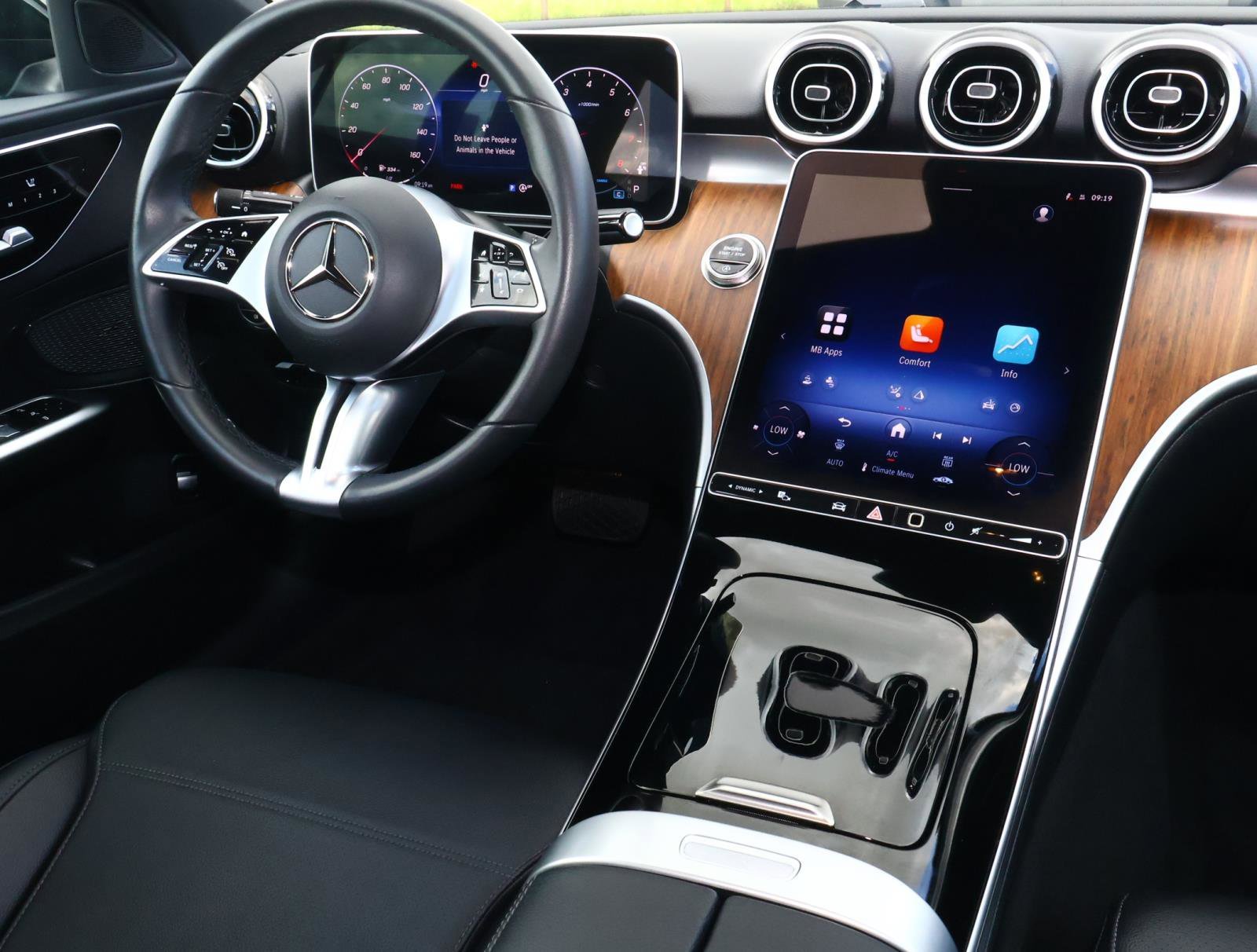 Used 2025 Obsidian Black Metallic Mercedes-Benz C 300 image 9
