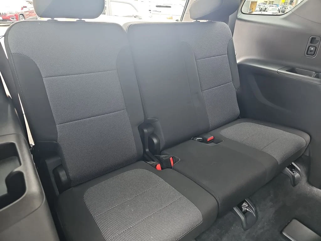 Used 2022 White Chevrolet LT image 12
