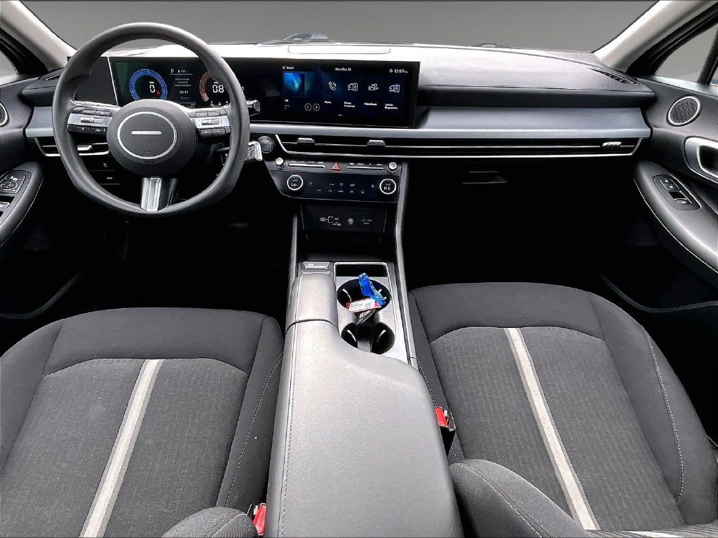 Used 2025 Red Hyundai SEL image 21
