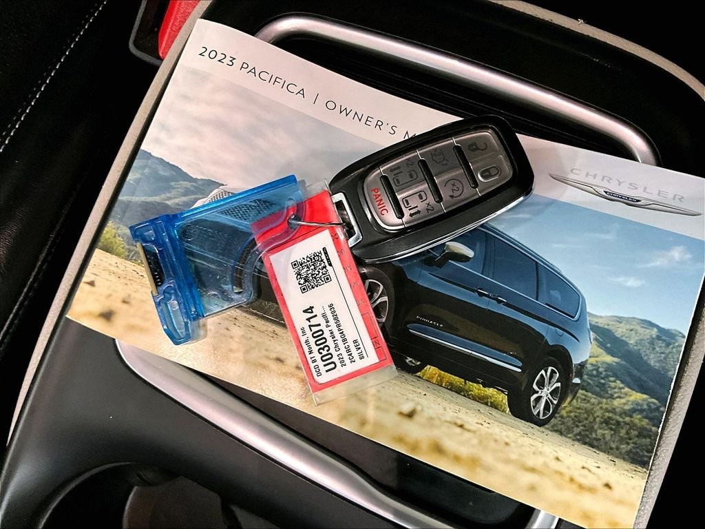 Used 2023 Silver Chrysler Touring L image 30