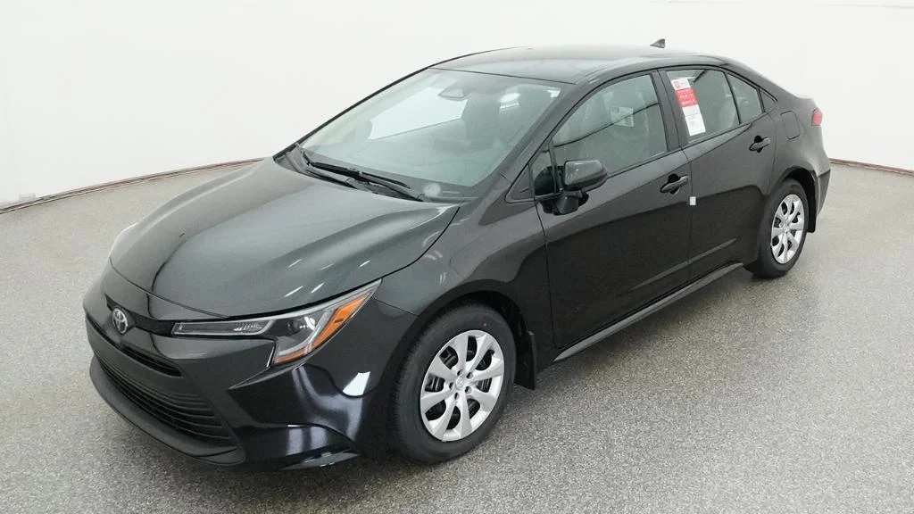 2026 Toyota Corolla LE CVT's photo