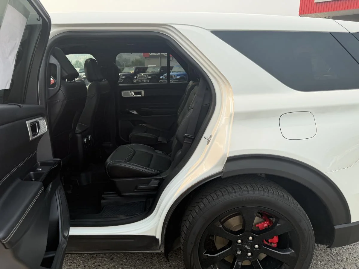 Used 2021 White Ford St Awd image 19