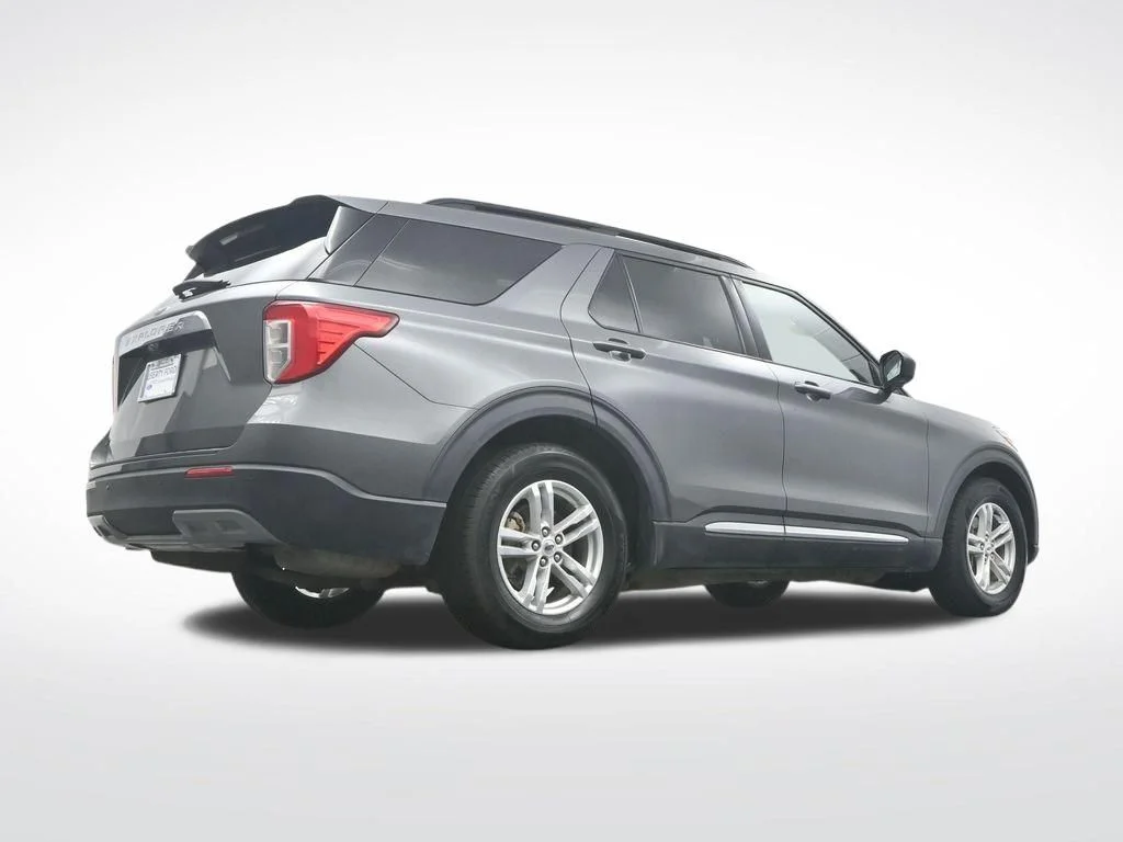 Used 2022 Carbonized Gray Metallic Ford XLT image 36