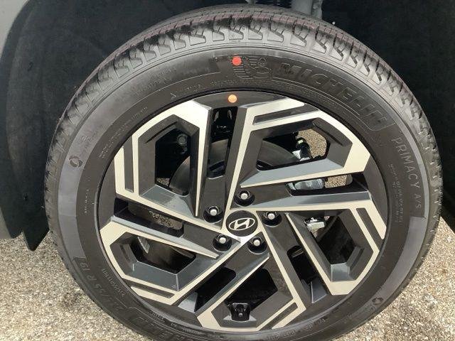 New 2026 White Pearl Hyundai SEL Plus image 32