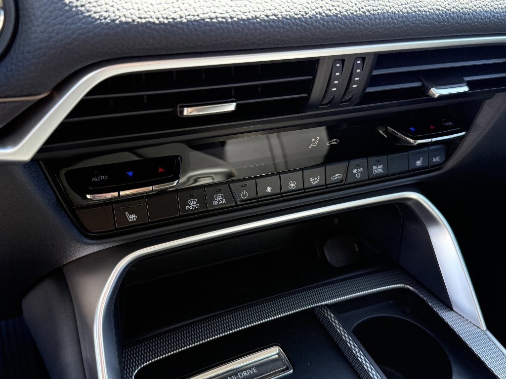 2025 Mazda CX-90 Preferred Package - Photo 15