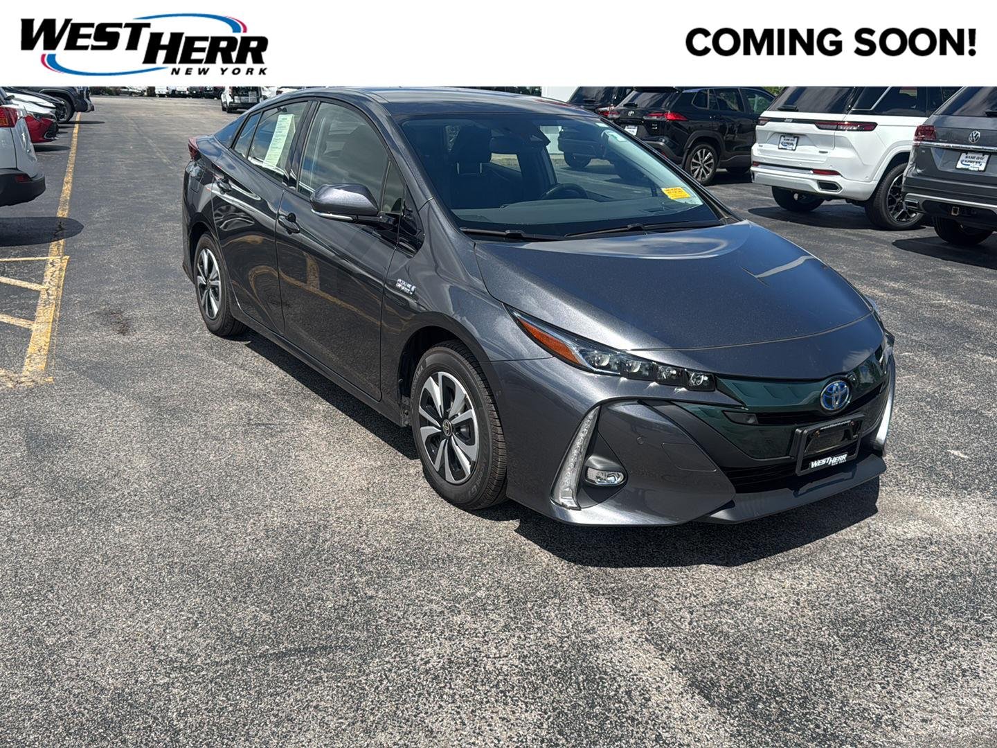 Used 2017 Magnetic Gray Metallic Toyota Advanced image 1