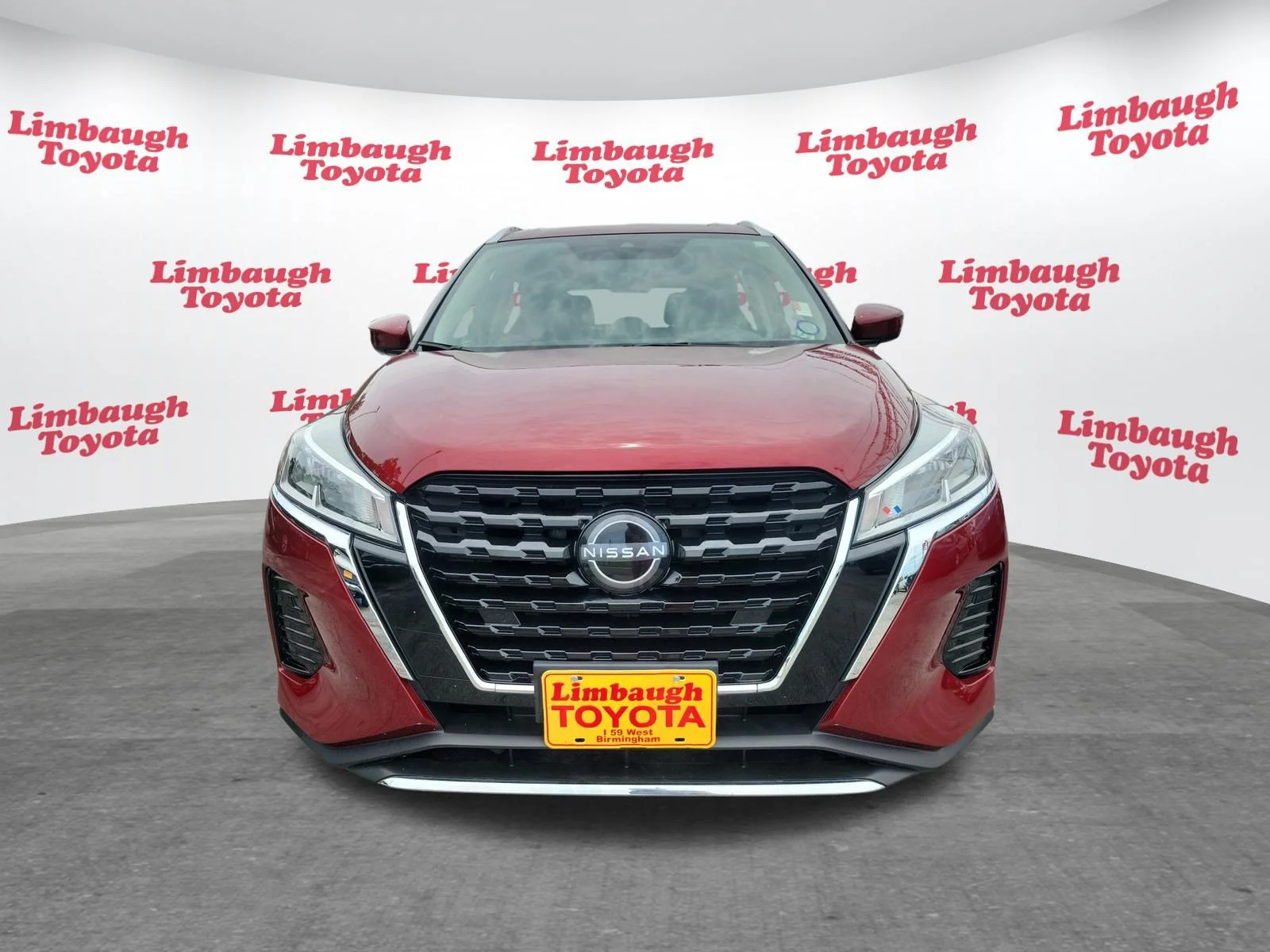 Used 2024 Scarlet Ember Tintcoat Nissan SV image 18