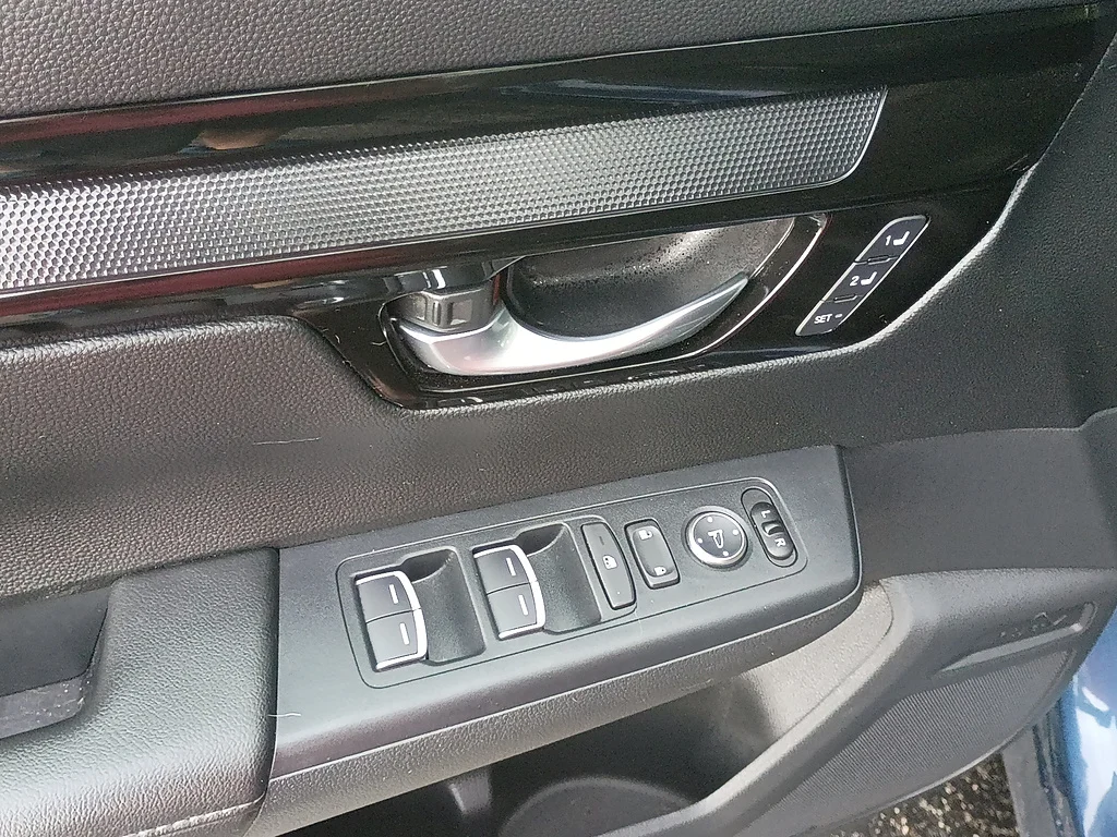 Used 2025 BLUE Honda EX-L image 18