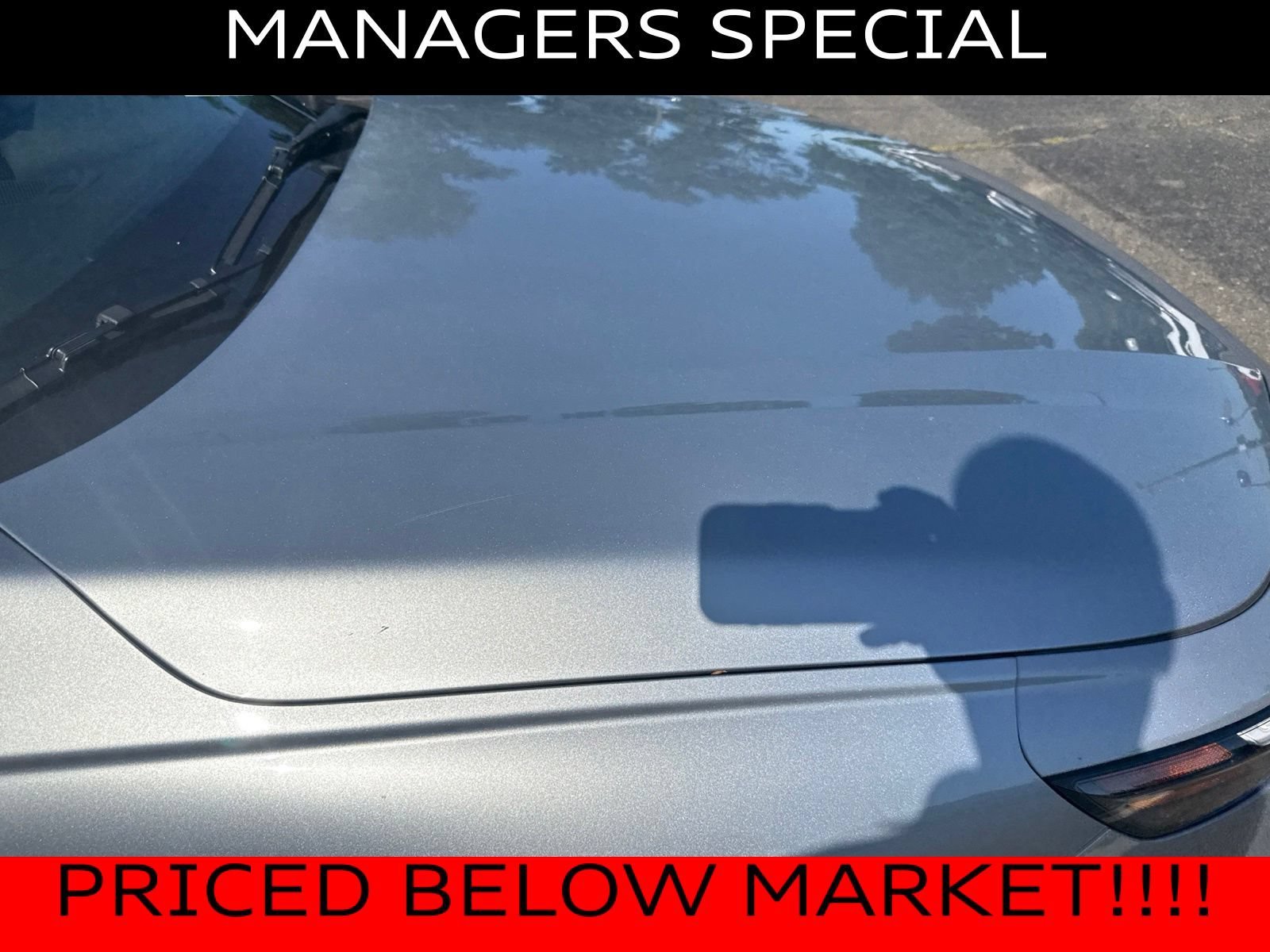 Certified Used 2025 Solar Silver Metallic Honda LX image 44
