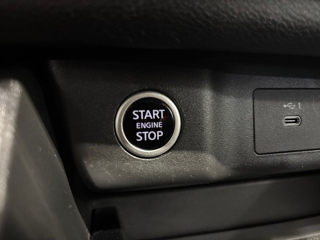Used 2023 Blue Nissan S image 26