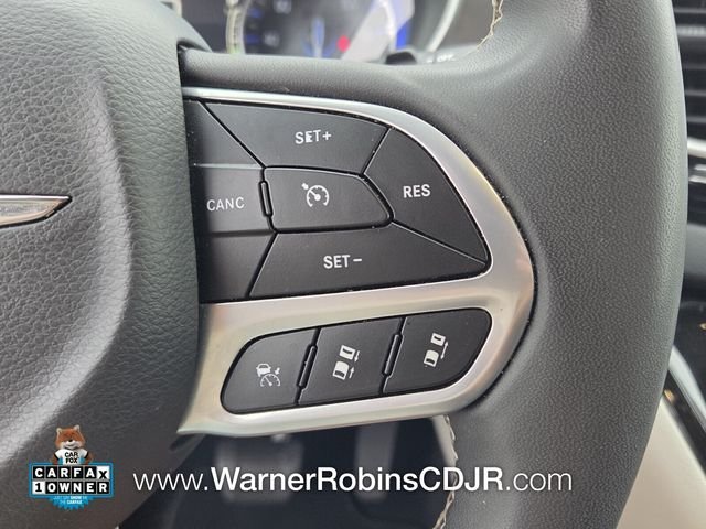 Used 2023 White Chrysler Touring L image 28