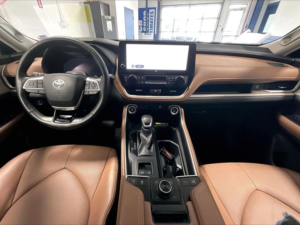 Used 2024 Blue Toyota Platinum image 21