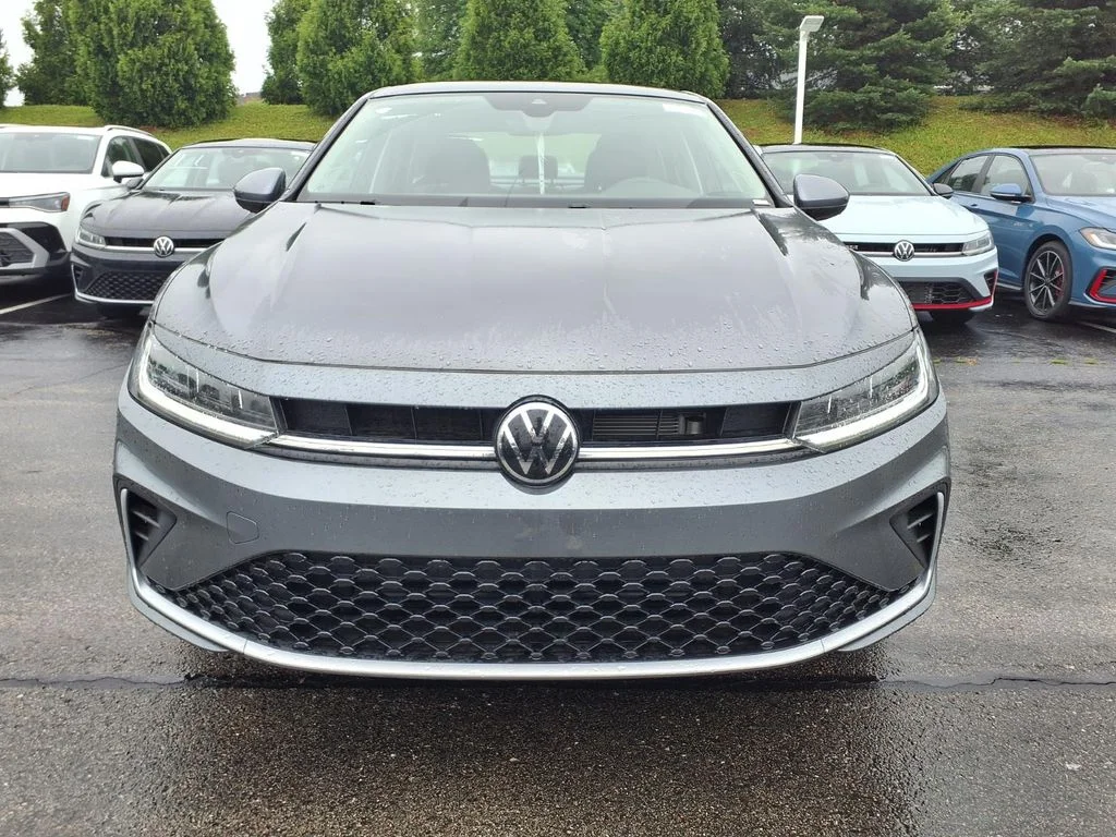 New 2026 Platinum Gray Metallic Volkswagen 1.5T SE image 6
