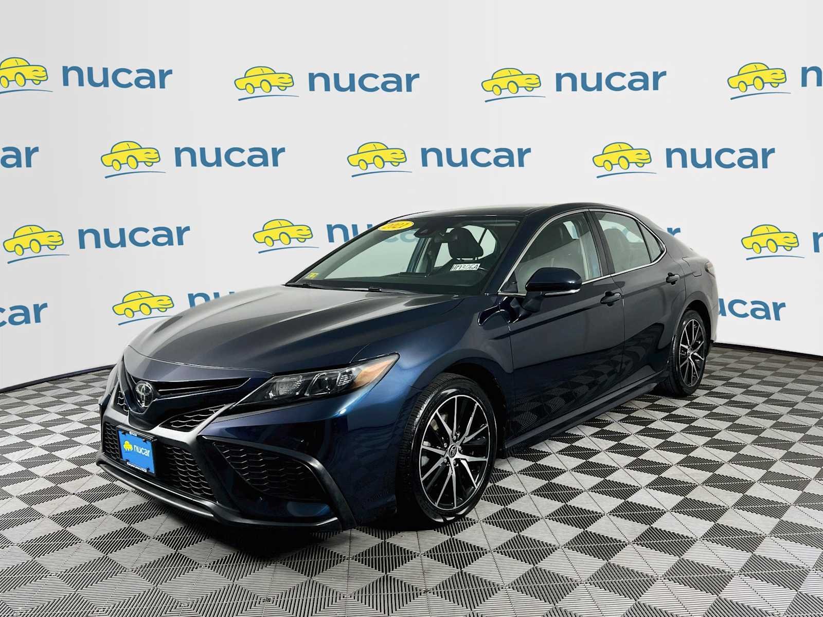 Used 2021 Galactic Aqua Mica Toyota SE image 3