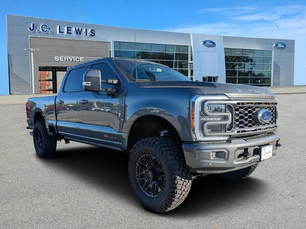2026 Ford F-350 Platinum 4x4 Crew Cab 6-3/4' Box SRW's photo