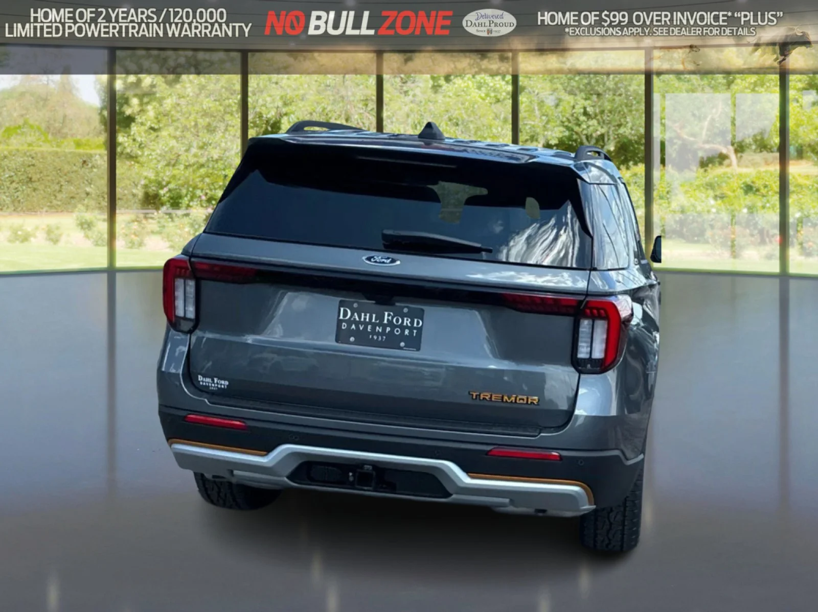 New 2026 Carbonized Gray Metallic Ford Tremor® image 4