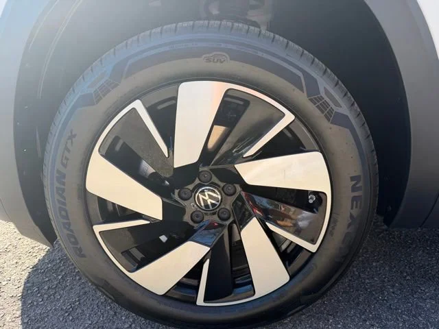 2026 Volkswagen Atlas Cross Sport SE w/Tech - Photo 24