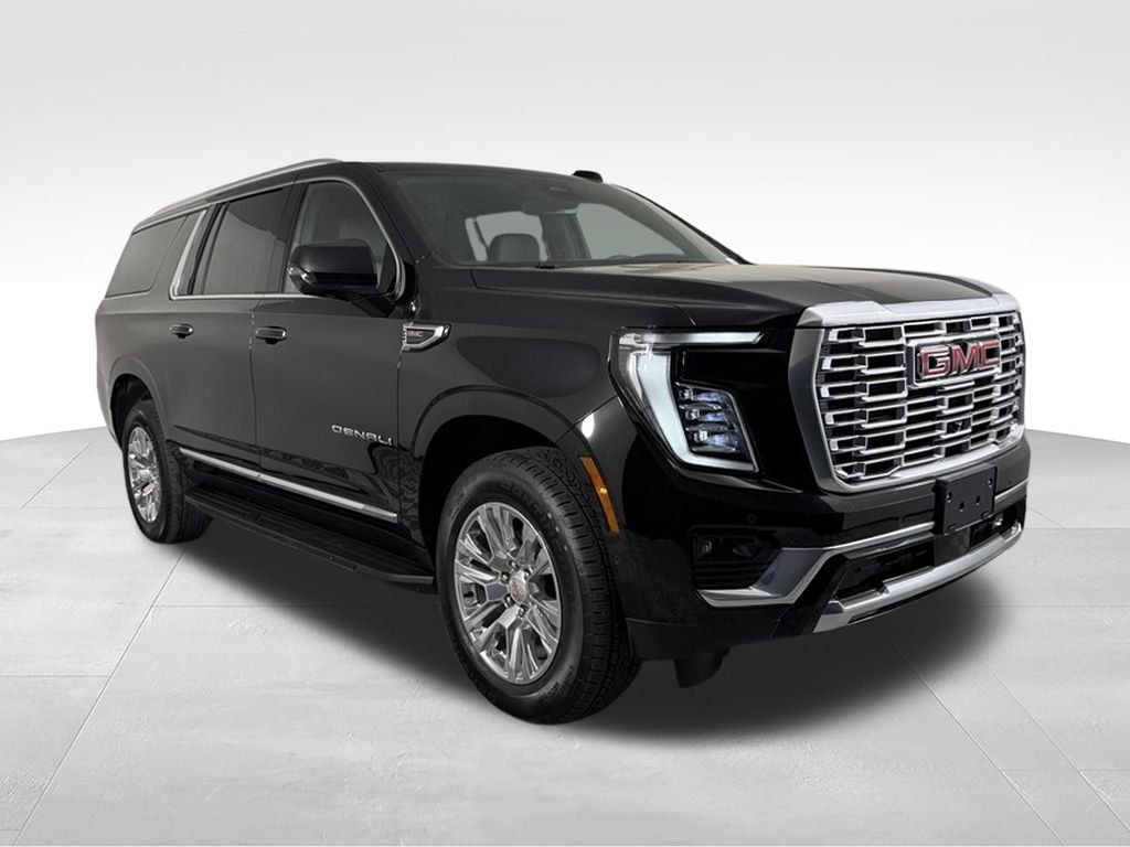 Used 2025 Onyx Black GMC Denali image 4