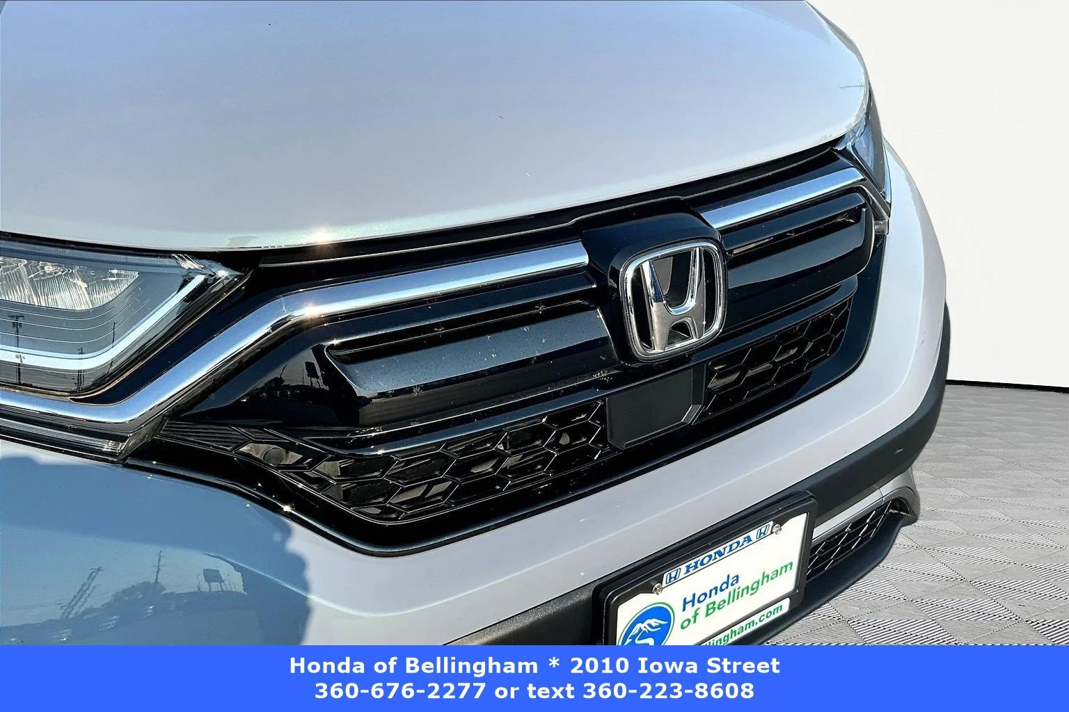 Certified Used 2022 Gray Pearl Honda Touring image 31