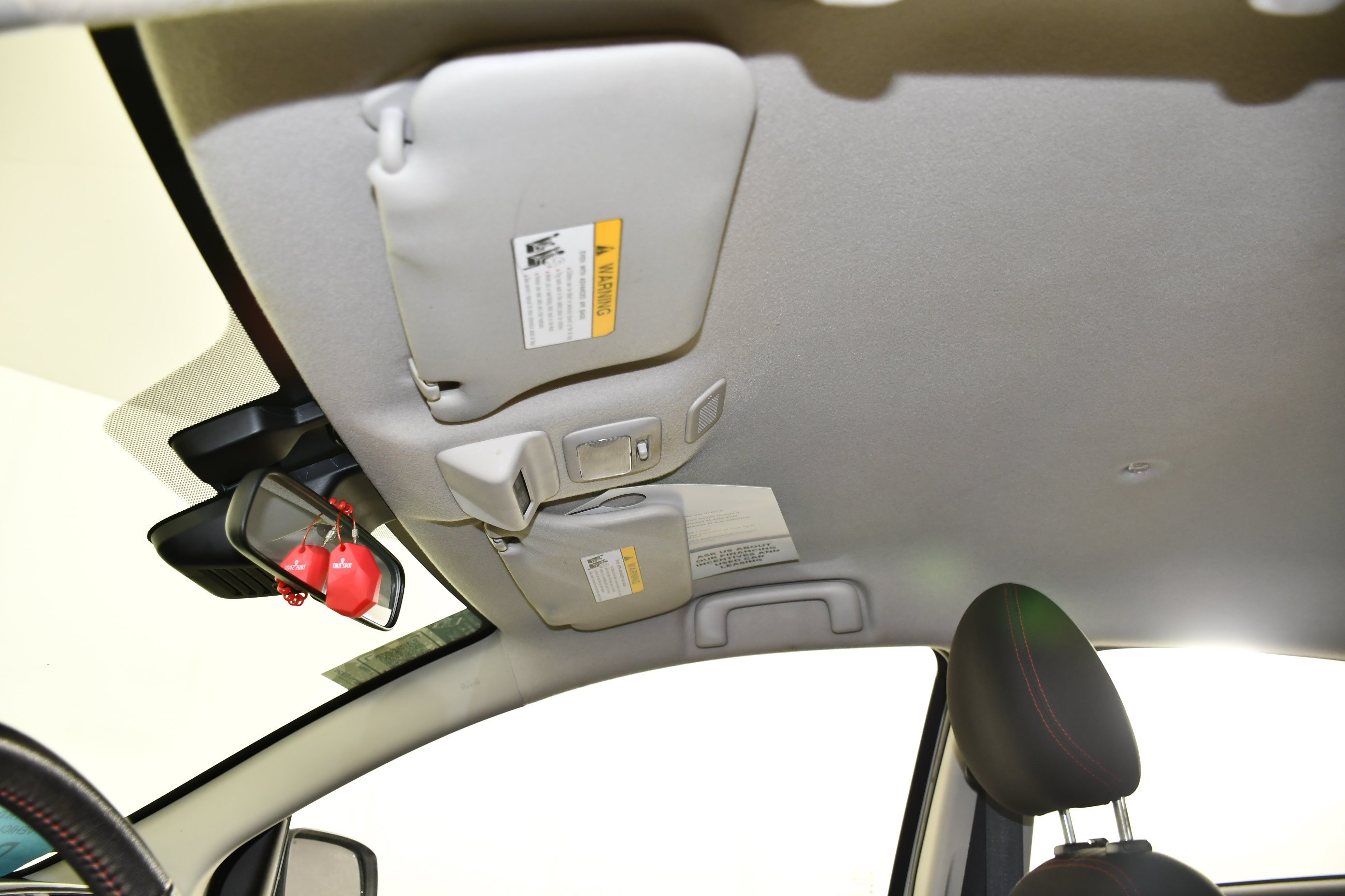 Used 2022 White Mitsubishi Black Edition image 37