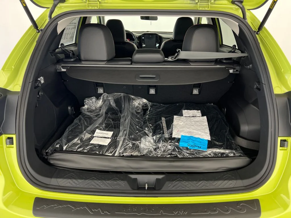 New 2026 CITRON YELLOW PEARL Subaru Limited Hybrid image 24