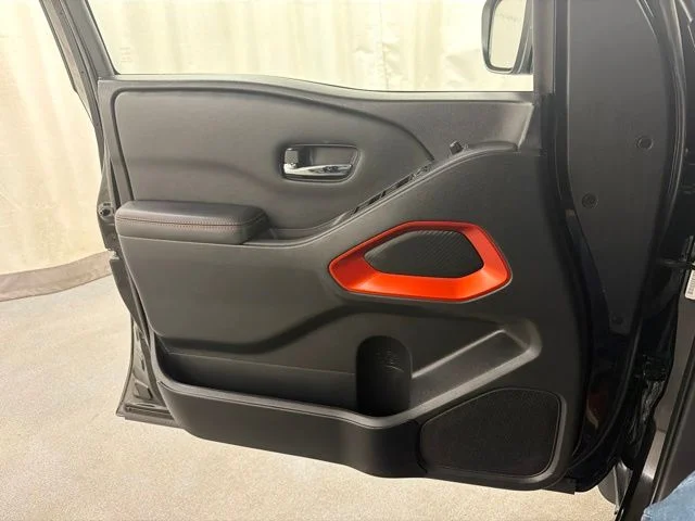 Used 2023 Black Nissan PRO-4X image 25