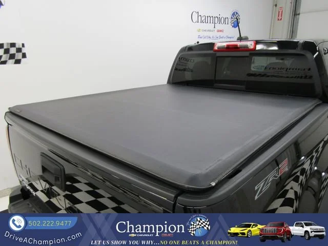 Used 2022 Black Chevrolet ZR2 image 13