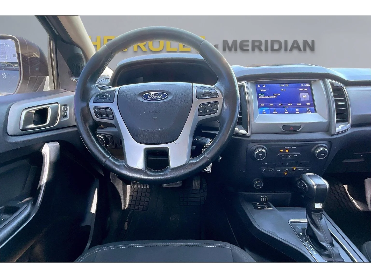Used 2021  Ford XL image 5