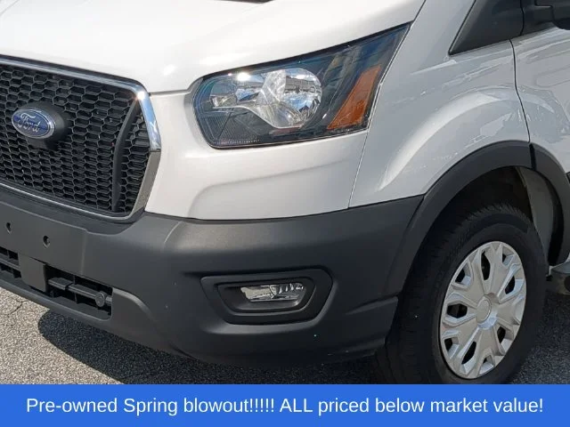 Used 2025 White Ford XL image 17