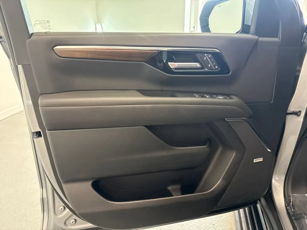 New 2026 Sterling Gray Metallic Chevrolet High Country image 13