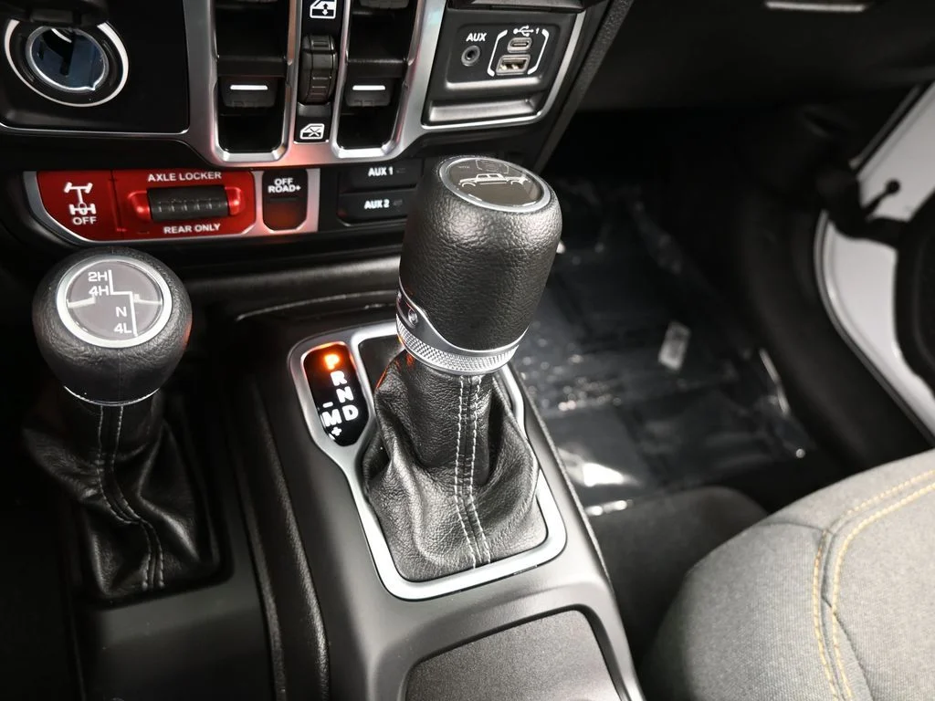 2024 Jeep Gladiator Willys - Photo 26
