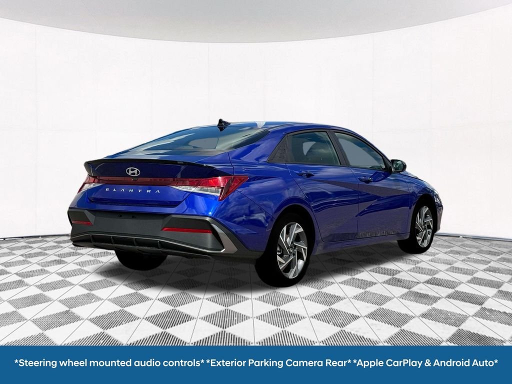 2025 Hyundai Elantra SEL - Photo 11