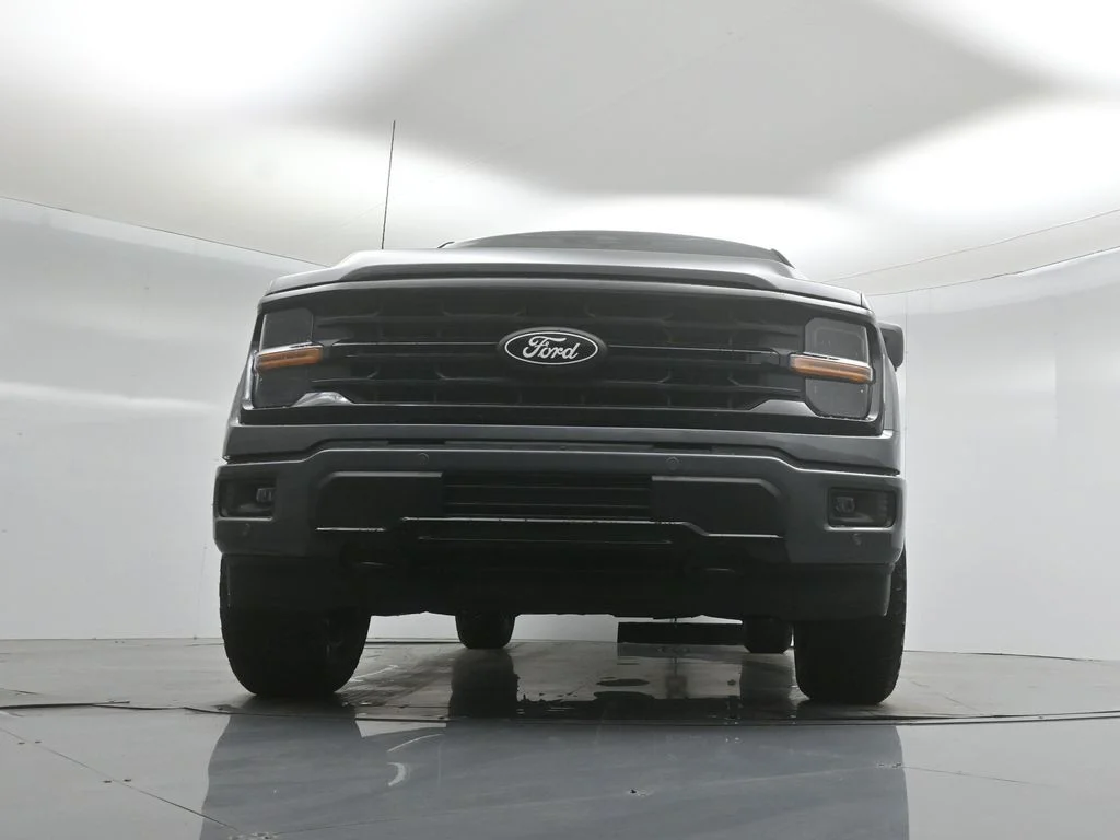 New 2026 Carbonized Gray Metallic Ford XLT image 45