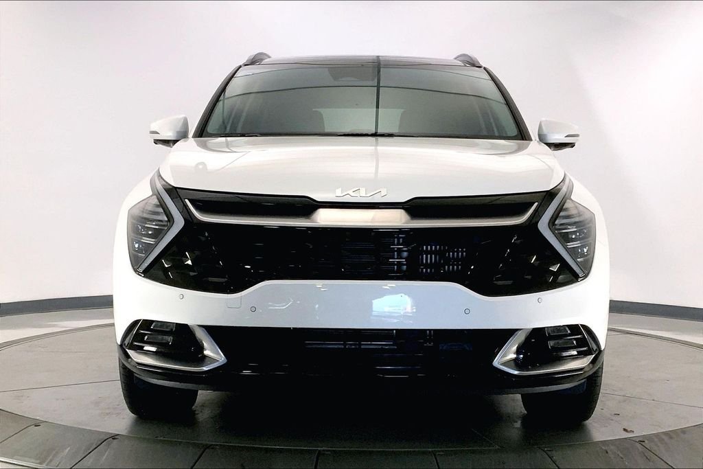 Used 2025 Snow White Pearl Kia SX-Prestige image 2