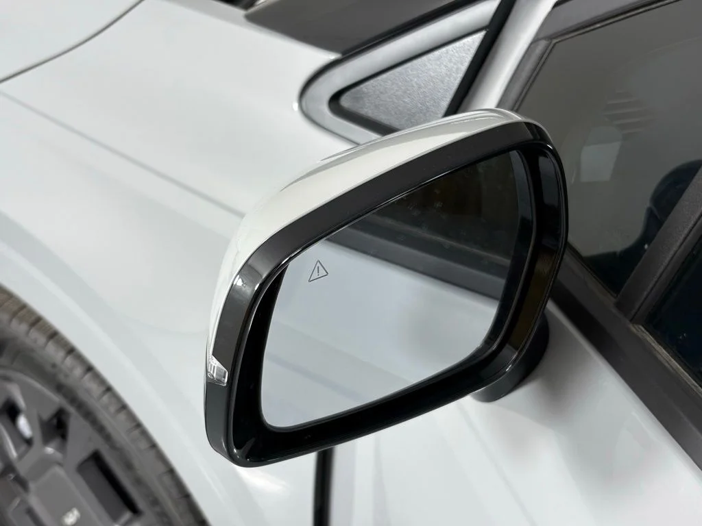 New 2026 Ceramic Silver Kia EX image 13