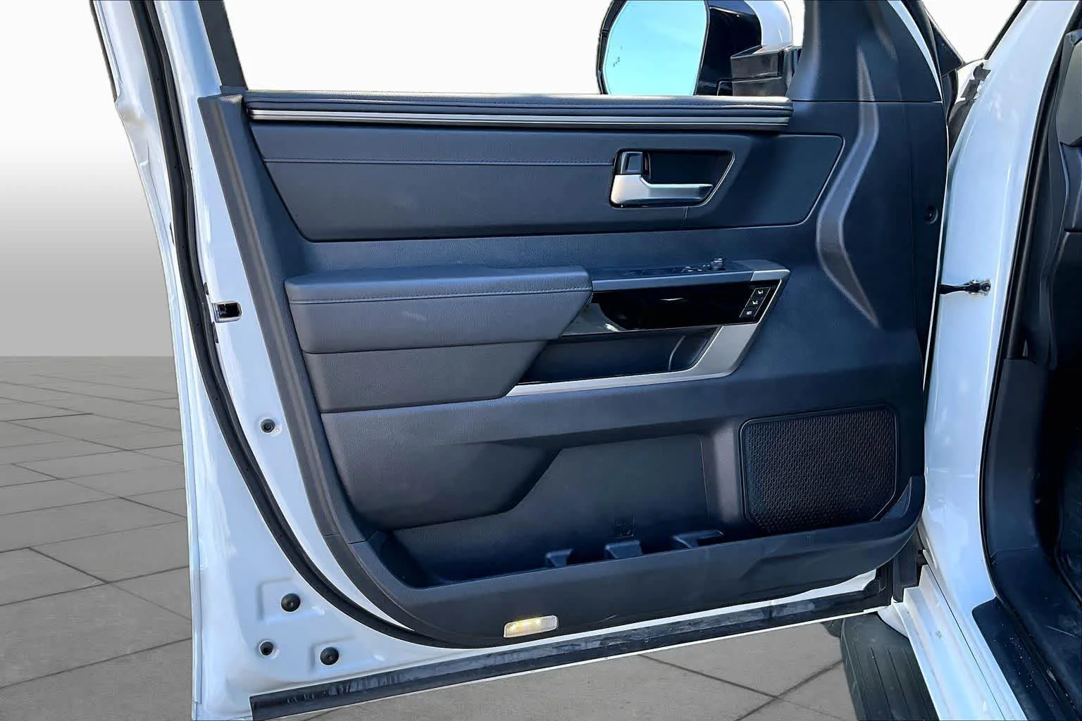 2025 Toyota Sequoia Limited - Photo 21
