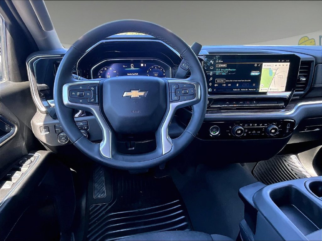 Used 2023 Gray Chevrolet LT image 17