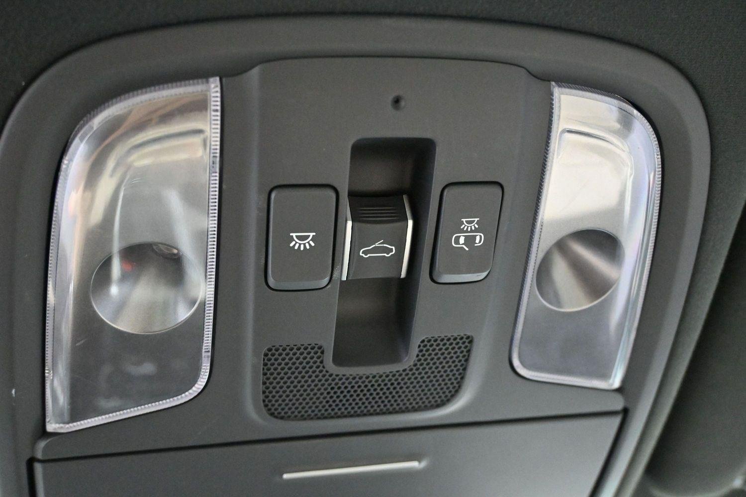 Used 2016 Titanium Silver Kia SXL Turbo image 29
