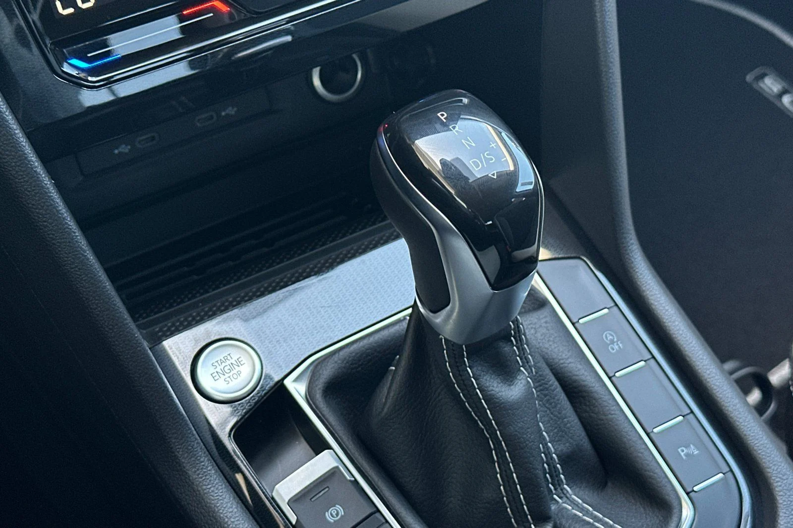 New 2026 Black Volkswagen 1.5T SE image 19
